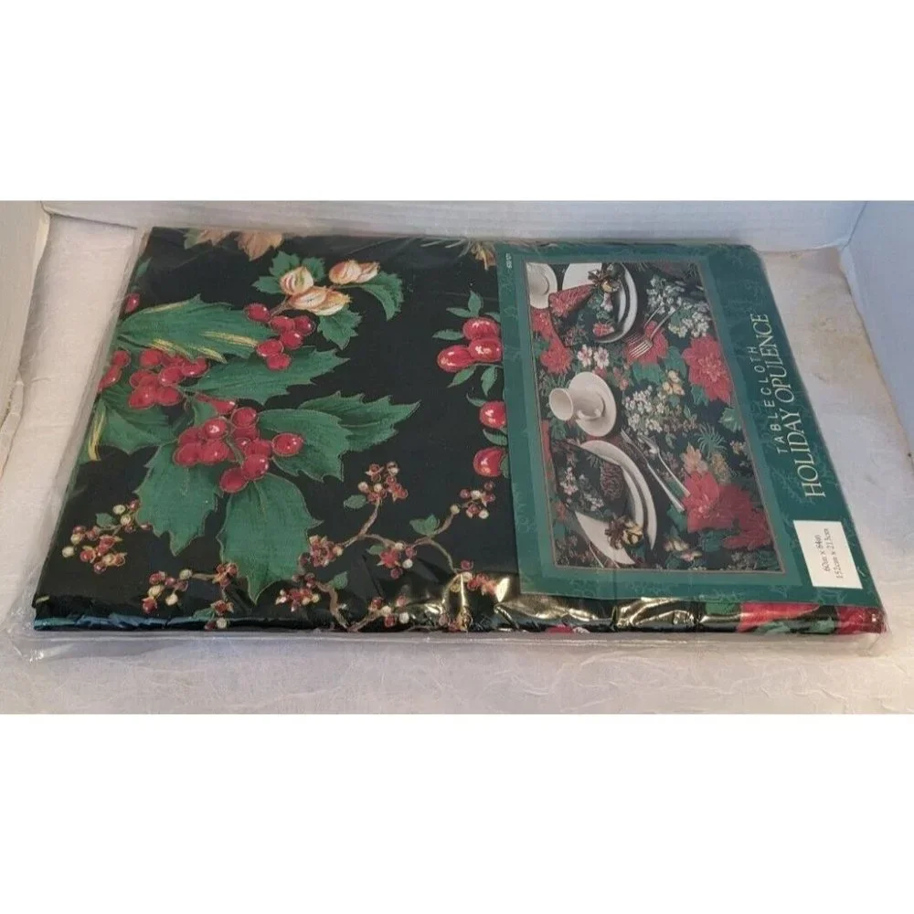 NOS Dayton Hudson Christmas Tablecloth Poinsettia Vtg 90s Holiday Retro 60 x 84